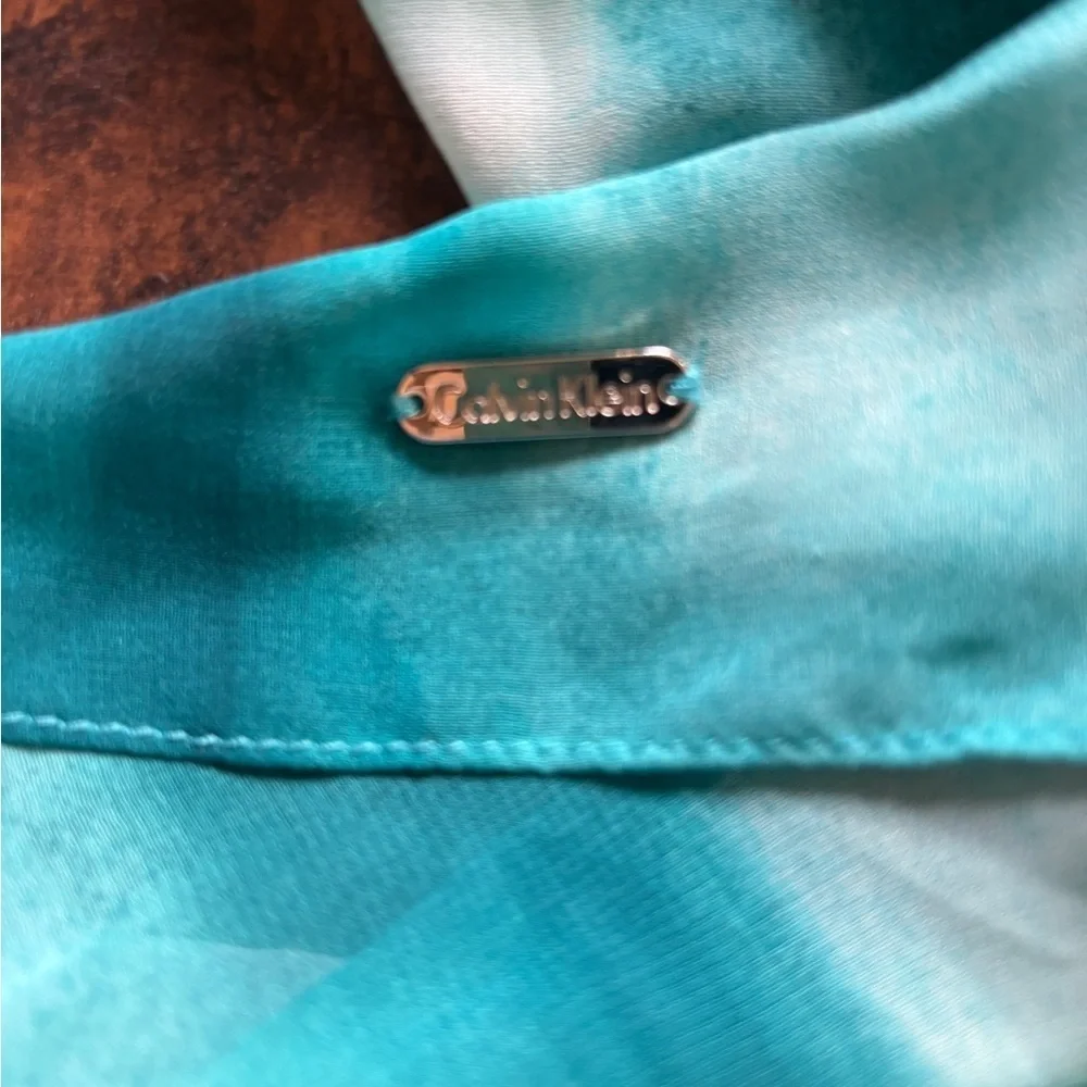 Calvin Klein Lightweight Teal White Infinity Scarf‎ – Versatile Look
